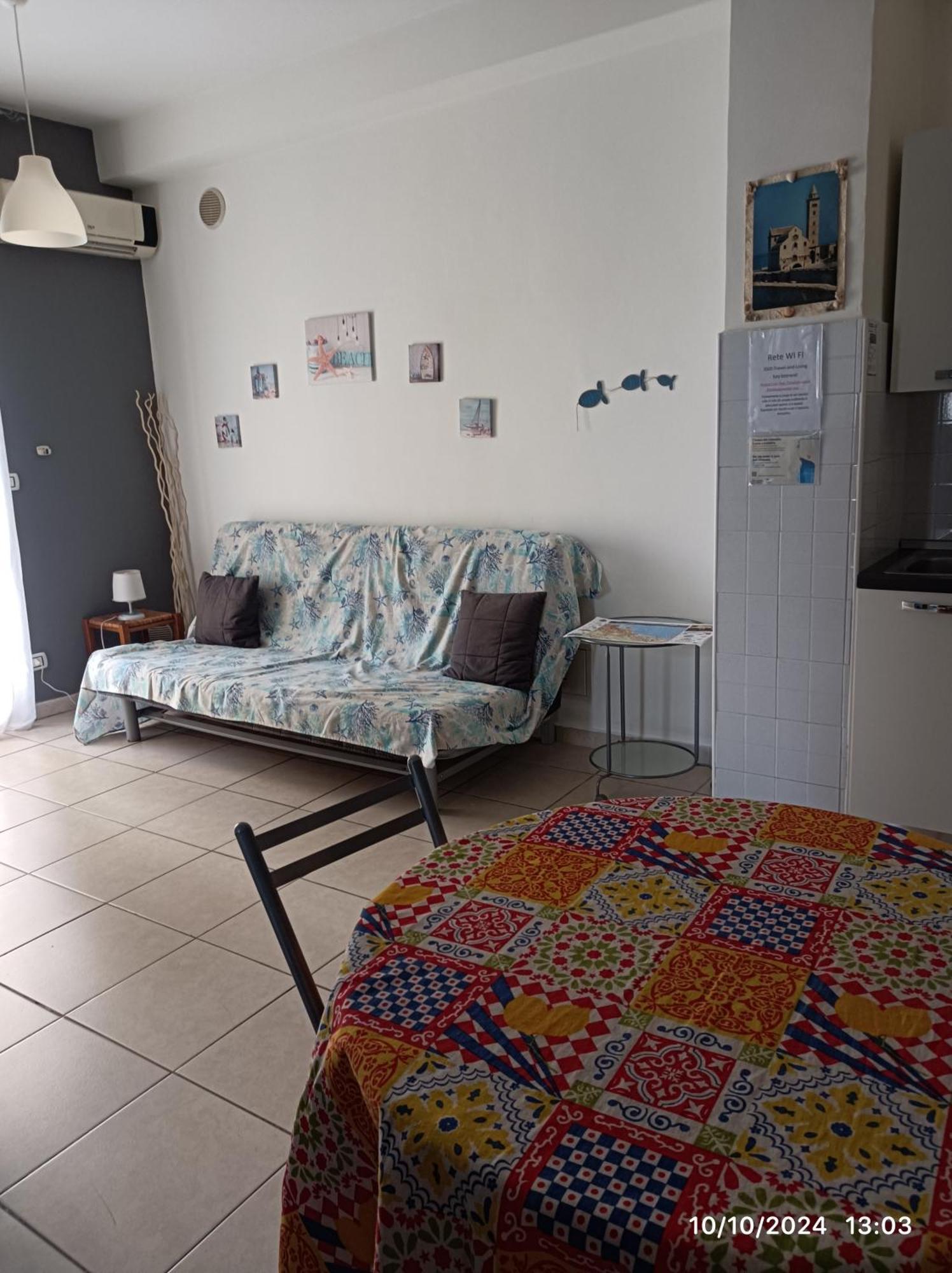 Travel&Living Hotell Trani Eksteriør bilde