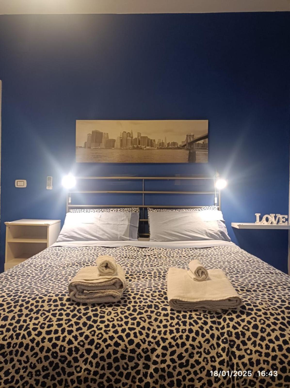 Travel&Living Hotell Trani Eksteriør bilde