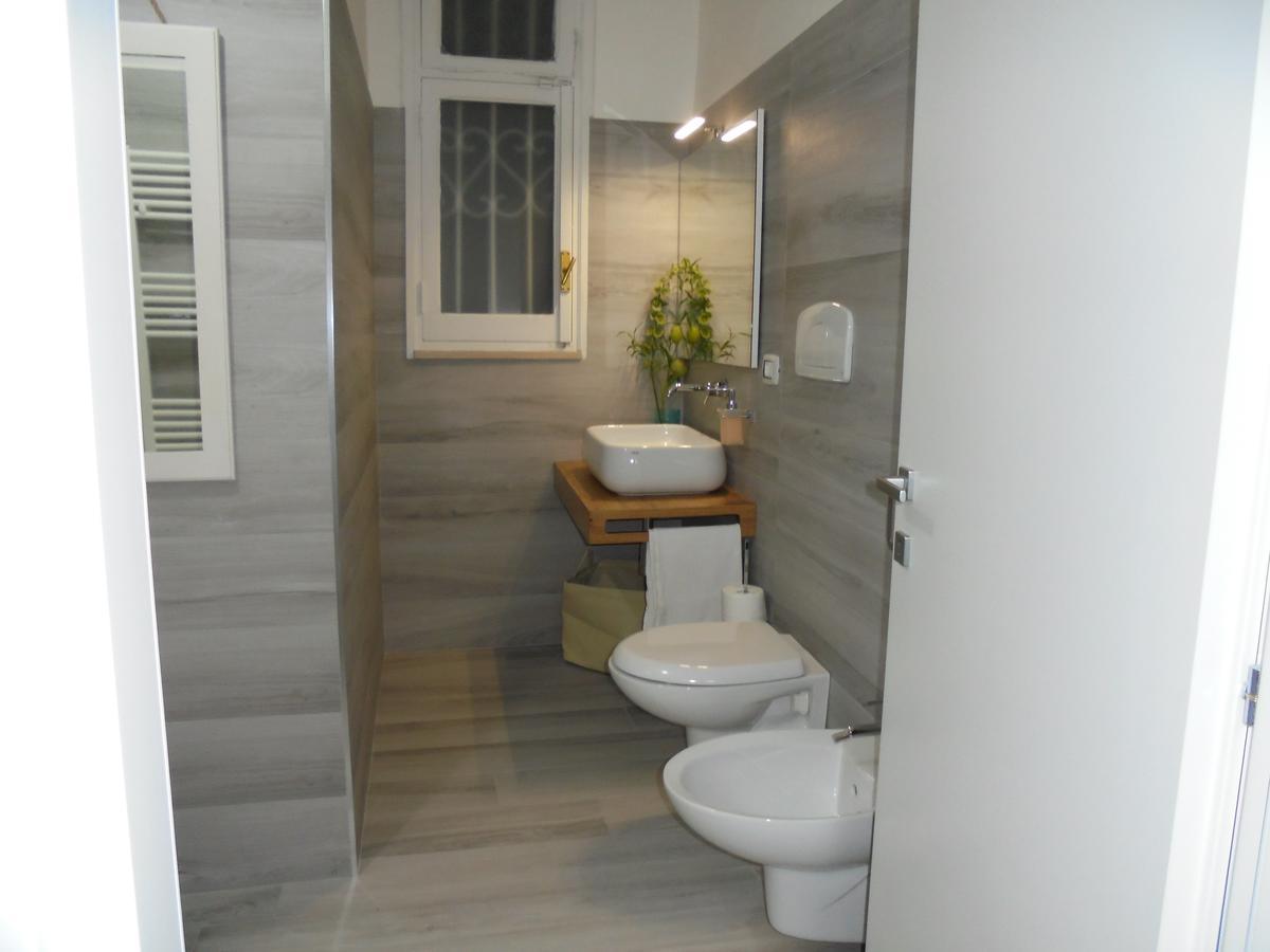 Travel&Living Hotell Trani Eksteriør bilde